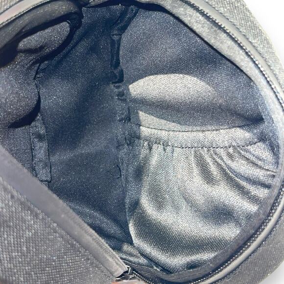 Beats by Dr Dre Headphones Replacement Canvas Travel Case with Carabiner Black - Picture 6 of 6